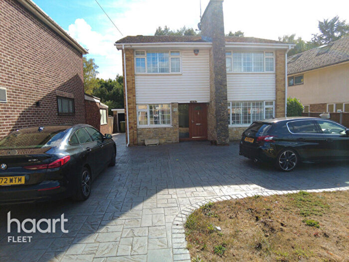 3 Bedroom Detached House To Rent In Cove Road, Farnborough, GU14