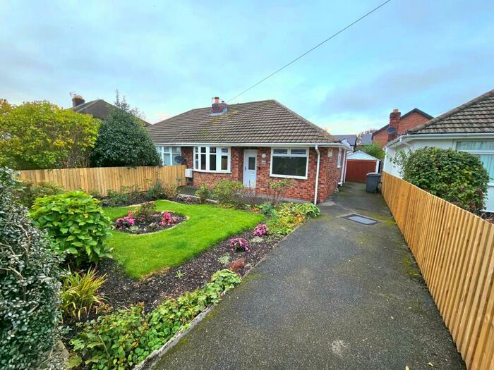 2 Bedroom Bungalow For Sale In Cornelius Drive, Thingwall, Wirral, CH61