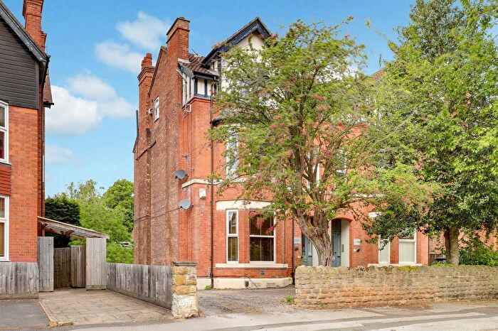 2 Bedroom Flat For Sale In Musters Road, West Bridgford, NG2