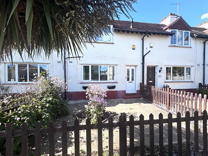 2 Bedroom Terraced House To Rent In Kings Road, Lee-On-The-Solent, PO13