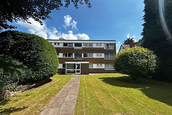 2 Bedroom Flat To Rent In St. Bernards Road, Solihull, B92