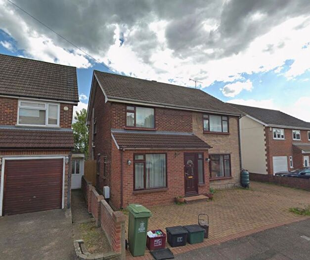 5 Bedroom Detached House For Sale In Iron Mill Place, Crayford, Dartford, DA1