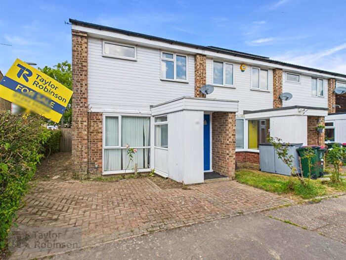 3 Bedroom End Of Terrace House To Rent In Southgate, Crawley, RH10