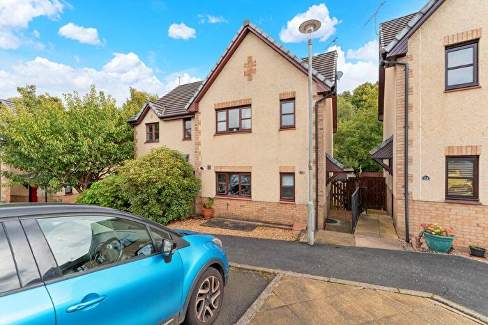 3 Bedroom Semi-Detached House For Sale In Rosebank Gardens, Johnstone, PA5