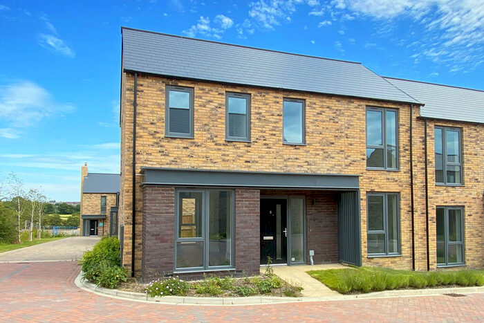 3 Bedroom Semi-Detached House To Rent In Langsett Grove, Harrogate, HG3