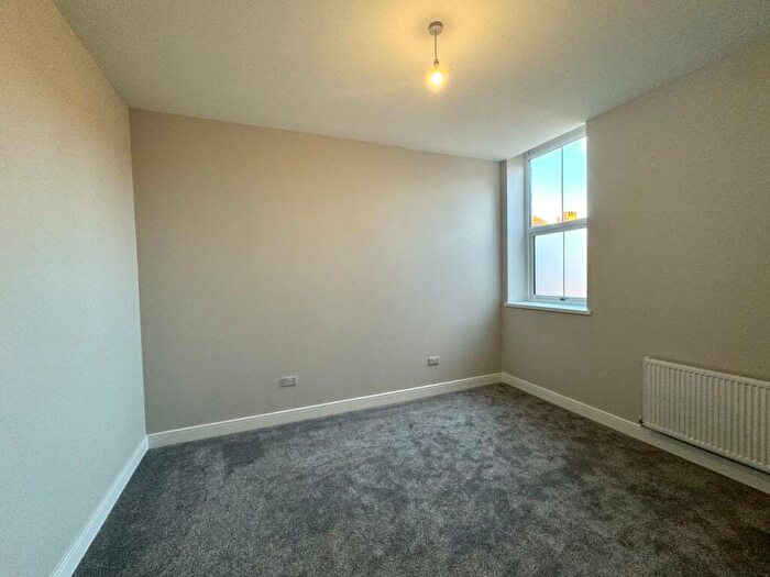 2 Bedroom Apartment To Rent In Artizan Road, Abington, Northampton, NN1