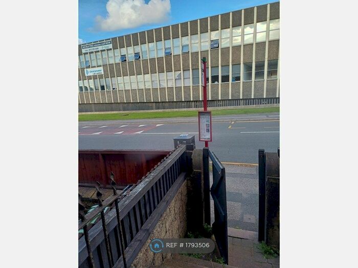 2 Bedroom Terraced House To Rent In Richardshaw Lane, Stanningley, Pudsey, LS28