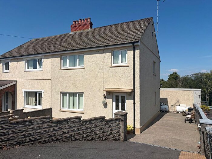 3 Bedroom Semi-Detached House For Sale In Heol Y Gaer, Llanybydder, SA40