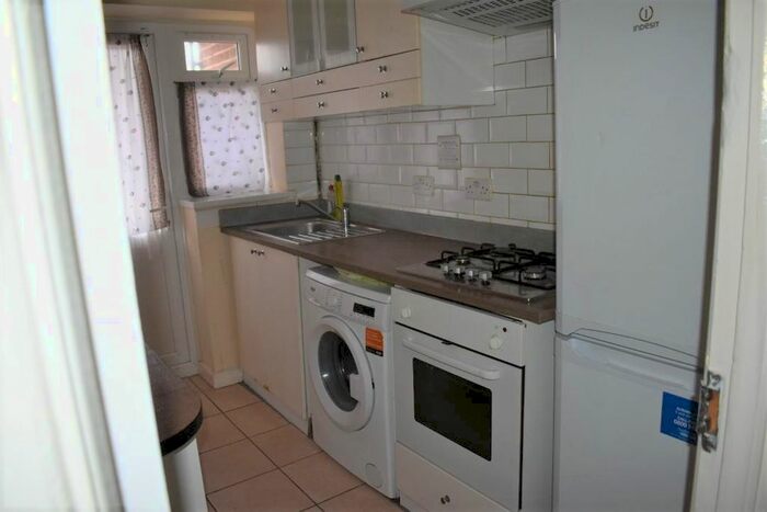 2 Bedroom Flat To Rent In Southbourne Court, The Hyde, Colindale, NW9