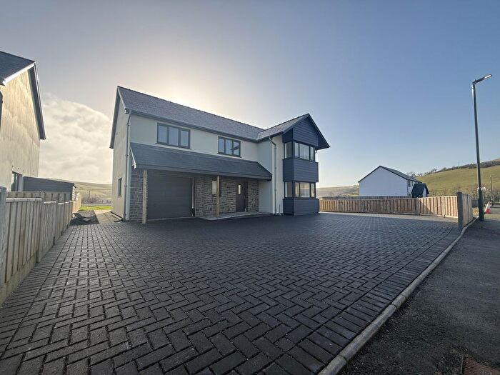 5 Bedroom Detached House For Sale In Cefn Ceiro, Bow Street, SY24