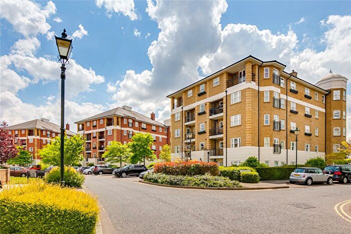 2 Bedroom Flat To Rent In Trinity Church Road, Barnes, SW13