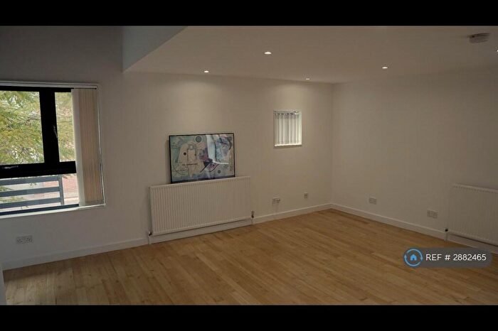 2 Bedroom Flat To Rent In Victoria Works, Birmingham, B1