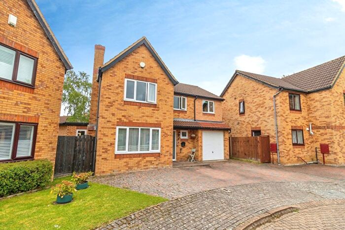 4 Bedroom Detached House For Sale In Morebath Grove, Furzton, Milton Keynes, Buckinghamshire, MK4