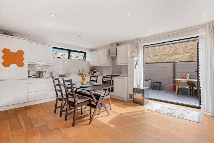 2 Bedroom Semi-Detached House For Sale In Albert Road, SE25