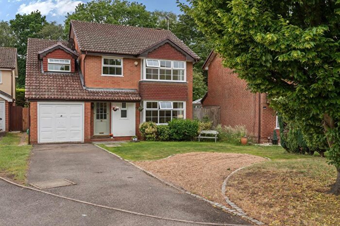 5 Bedroom Detached House To Rent In Woodford Green, Bracknell, RG12