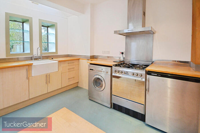 2 Bedroom House To Rent In Gwydir Street, Cambridge, CB1