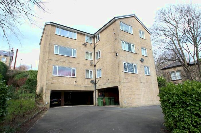2 Bedroom Flat To Rent In Flat, Newlaithes Road, Horsforth, Leeds, West Yorkshire, Leeds, LS18