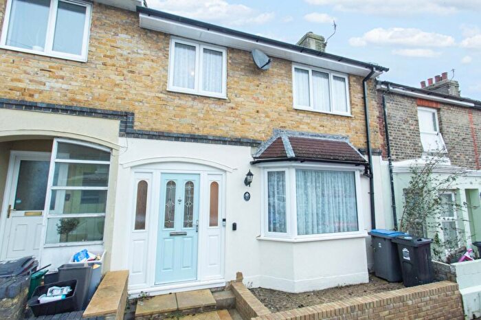 3 Bedroom Terraced House For Sale In Douglas Road, Dover, Kent, CT17