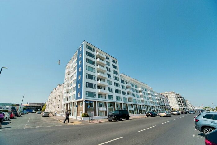 2 Bedroom Apartment For Sale In King Edwards Parade, Eastbourne, BN21