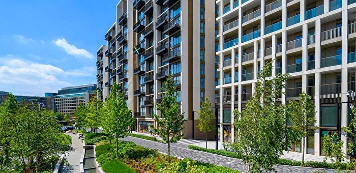 2 Bedroom Flat To Rent In White City Living, London, W12