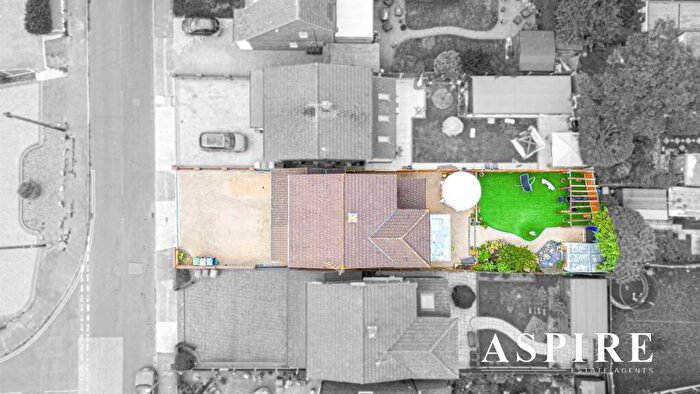 4 Bedroom Detached House For Sale In Third Avenue, Stanford-Le-Hope, SS17