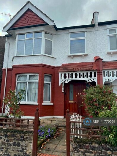 1 Bedroom Flat To Rent In Springcroft Avenue, London, N2