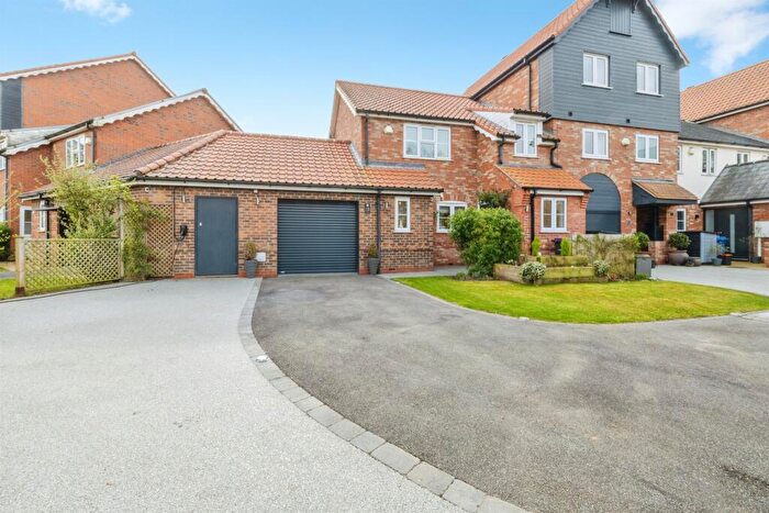 3 Bedroom Town House For Sale In Park Lane, Burton Waters, Lincoln, LN1