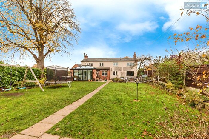 3 Bedroom Detached House For Sale In Broad Lane, Stapeley, Nantwich, Cheshire, CW5