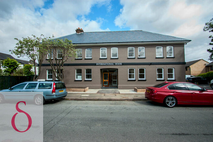 2 Bedroom Apartment To Rent In Tamworth Road, Hertford, SG13