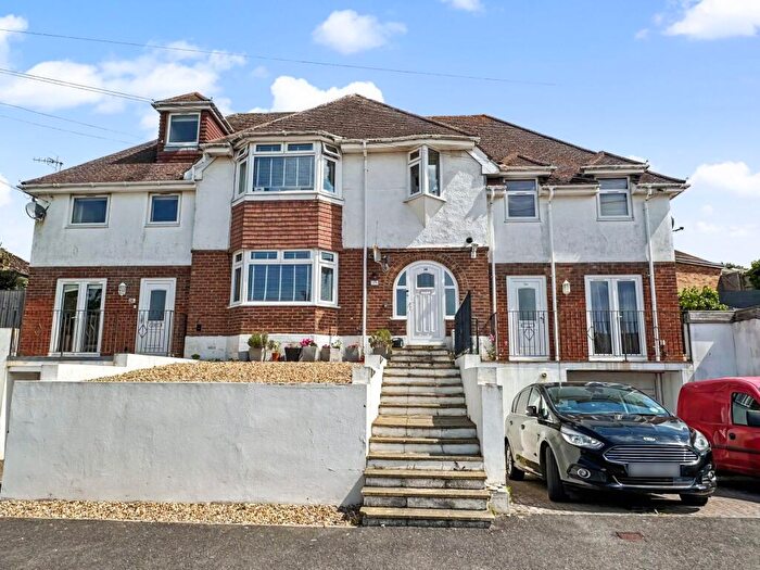 3 Bedroom Terraced House For Sale In Beresford Road, Newhaven, BN9