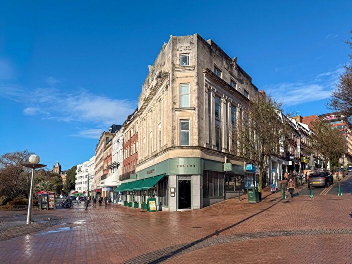 2 Bedroom Flat To Rent In Richmond Hill, Bournemouth, BH2