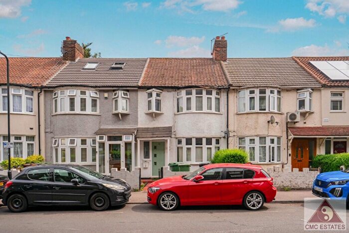 3 Bedroom Terraced House For Sale In Burwell Road, London, E10