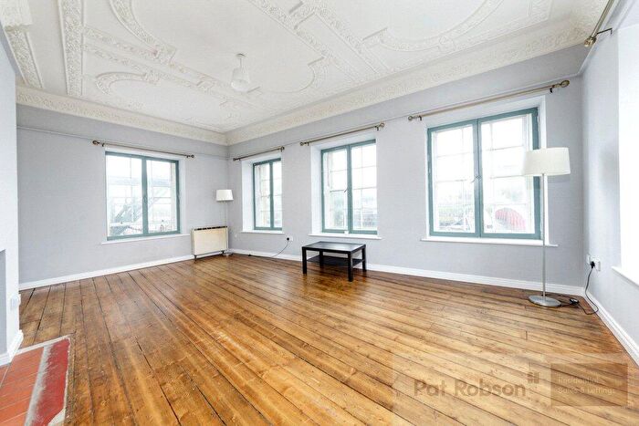 1 Bedroom Apartment To Rent In Watergate Buildings, Sandhill, Newcastle Upon Tyne, NE1