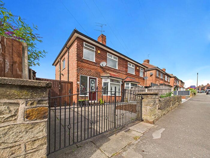3 Bedroom Semi-Detached House For Sale In Buxton Road, Chaddesden, DE21