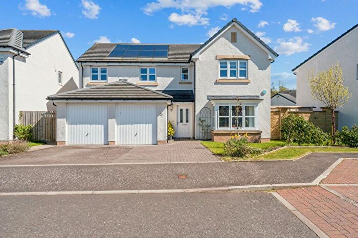 5 Bedroom Detached House For Sale In Young Road, Dunblane, FK15