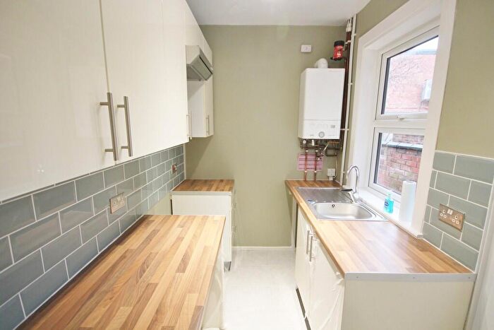 2 Bedroom Terraced House To Rent In Cranmer Street, Leicester, LE3