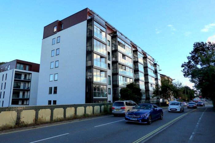 1 Bedroom Apartment To Rent In Grand View, Farnborough, GU14