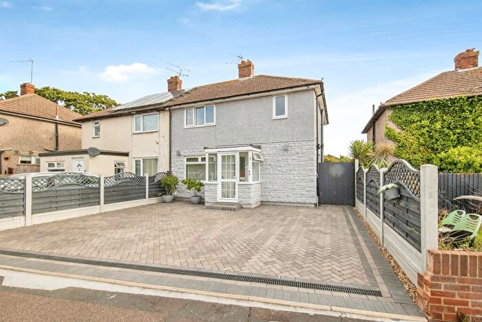 3 Bedroom Semi-Detached House For Sale In Laurel Avenue, Harwich, CO12