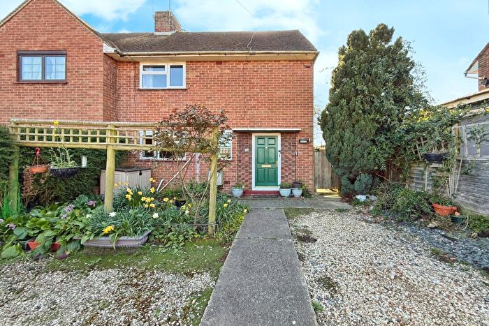 2 Bedroom End Of Terrace House For Sale In Hesketh Road, Towcester, Northamptonshire, NN12
