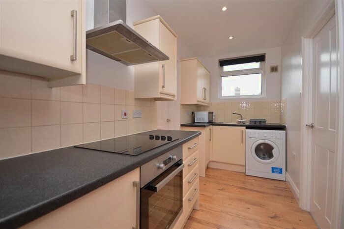 1 Bedroom Flat To Rent In Wood Street, Kettering, NN16