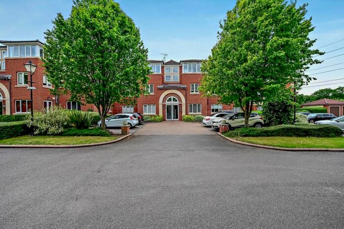 2 Bedroom Flat To Rent In Carlton Place, Northwood, HA6