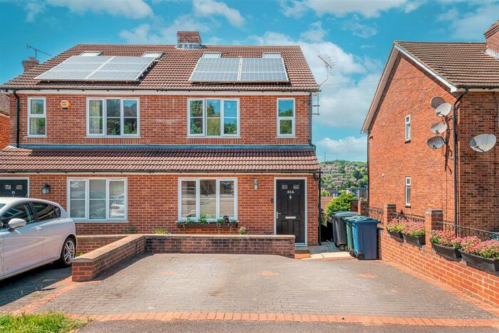 4 Bedroom Property To Rent In Hampden Road, High Wycombe, HP13