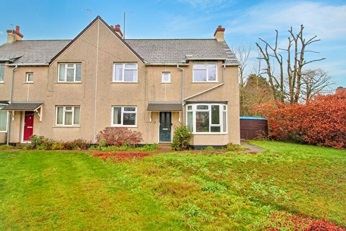 3 Bedroom Semi Detached House For Sale In The Crescent, Pewsey, Wiltshire, SN9