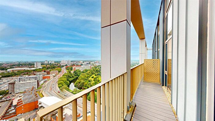 1 Bedroom Penthouse To Rent In Local Crescent, Hulme Street, Manchester, M5