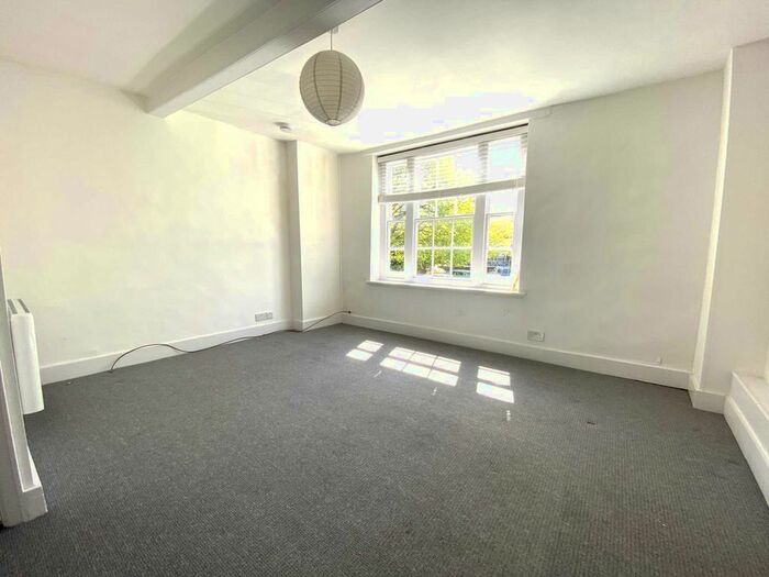 1 Bedroom Flat To Rent In Ivy Lane, Canterbury, CT1