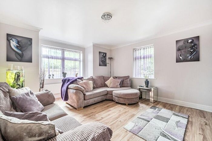 3 Bedroom Flat For Sale In Whitehill Place, Virginia Water, Surrey, GU25