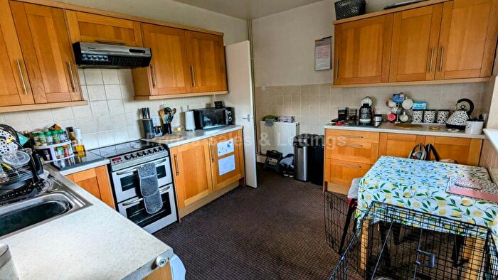2 Bedroom Detached Bungalow For Sale In Robertson Road, North Hykeham, LN6