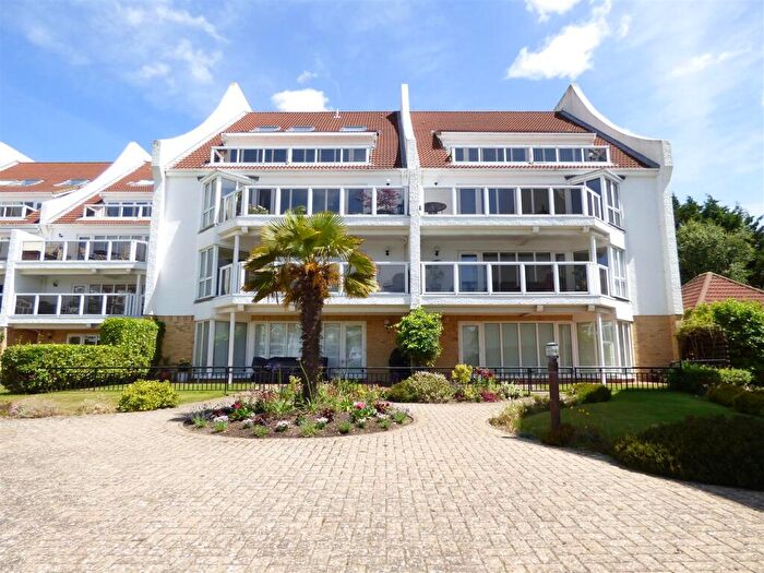 3 Bedroom Apartment For Sale In Moriconium Quay, Lake Avenue, Poole, BH15