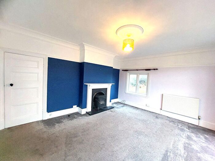 4 Bedroom Detached House To Rent In Church Road, Tamworth, B77