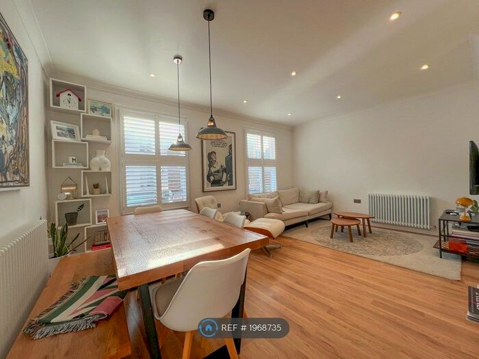 3 Bedroom Maisonette To Rent In Chetwynd Road, London, NW5